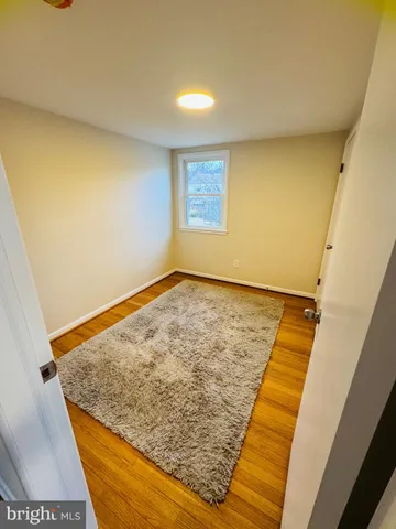 $2,400 | 8111 Analee Avenue, Rosedale, MD 21237