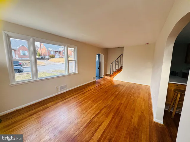 $2,400 | 8111 Analee Avenue, Rosedale, MD 21237