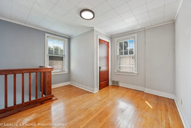 $2,450 | 826 North Center Street, Naperville, IL 60563