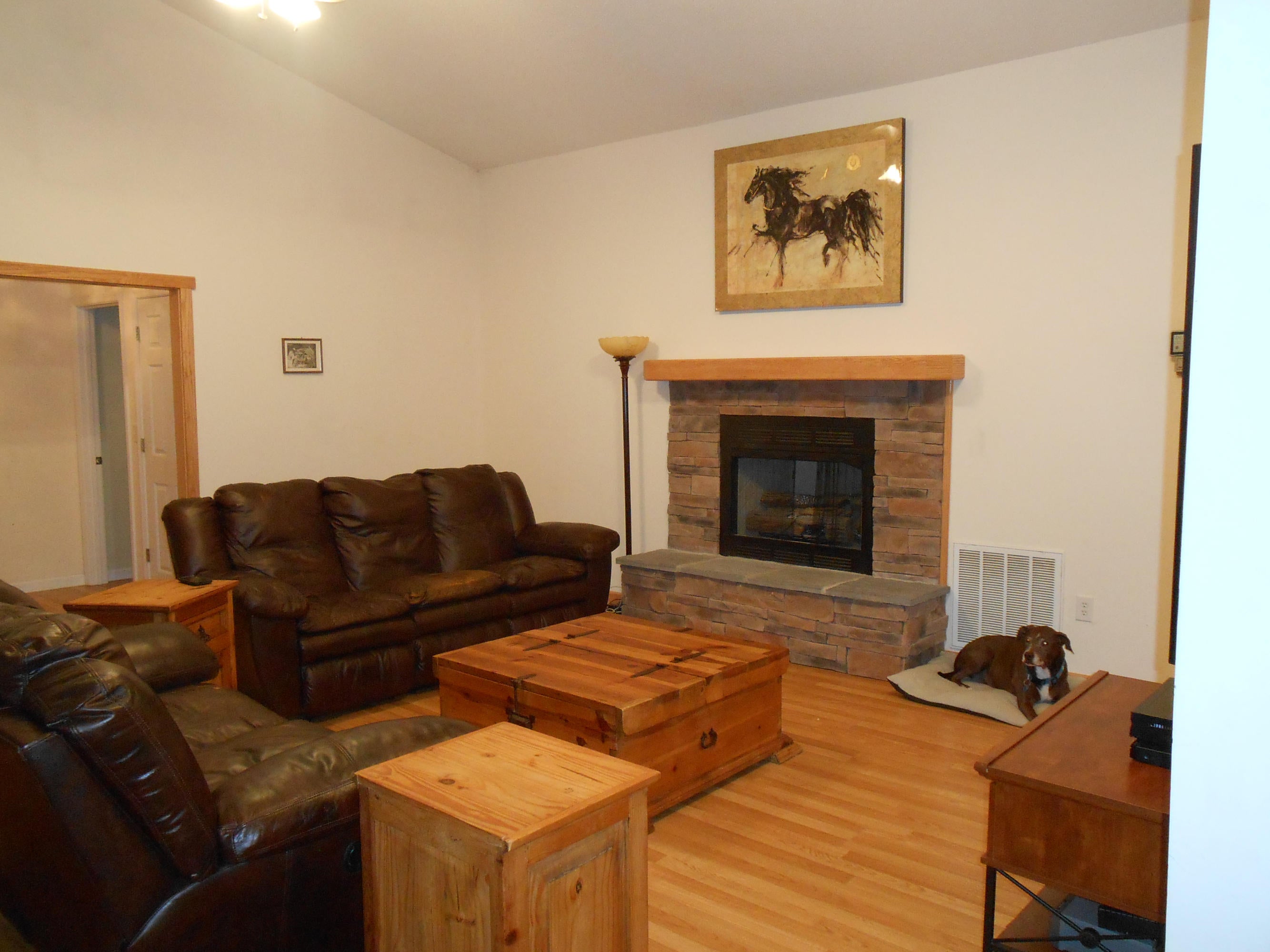 2222 Stone House Road Caldwell, WV 24925 - Photo 6 of 63 Gallery Image 6