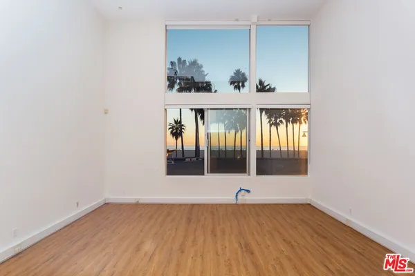 $8,800 | 11 Brooks Avenue, Unit C, Venice, CA 90291