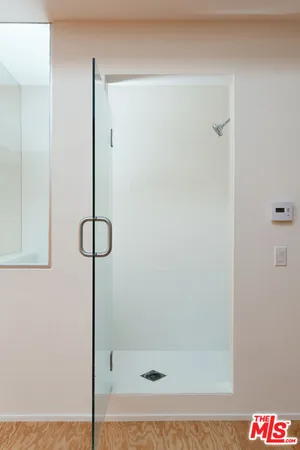 $8,800 | 11 Brooks Avenue, Unit C, Venice, CA 90291