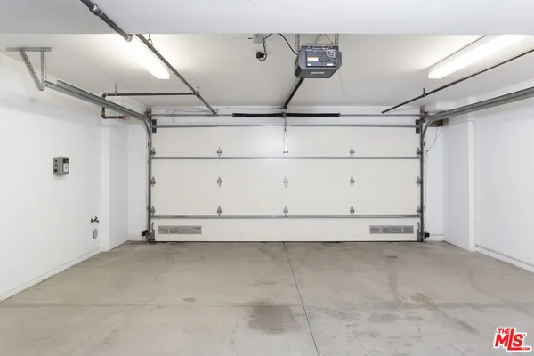 $8,800 | 11 Brooks Avenue, Unit C, Venice, CA 90291