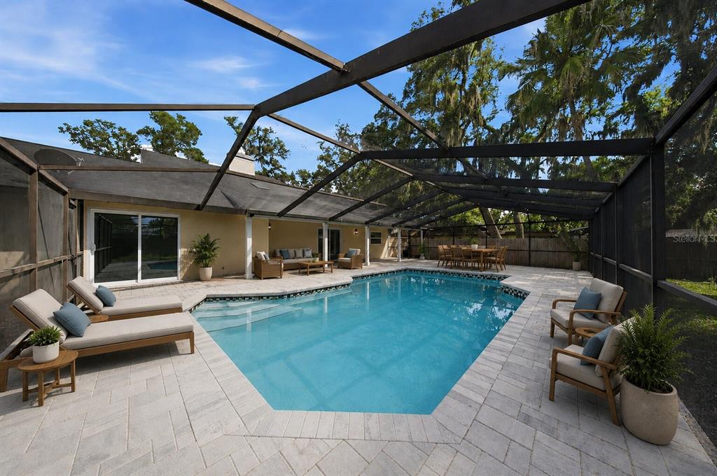2104 Doefield Court Valrico, FL 33596 - Photo 10 of 40
