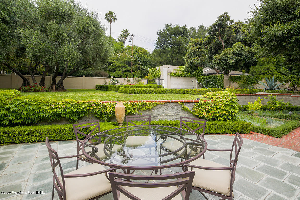 1987 Braeburn Road Altadena, CA 91001 - Photo 29 of 48 a view of a chairs and table in the garden