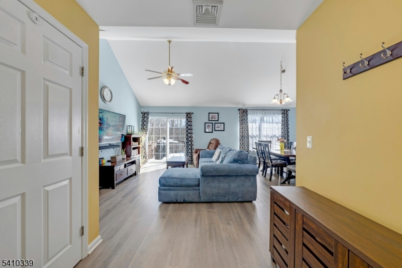 5656 Berkshire Valley Road Oak Ridge, NJ 07438 - Photo 6 of 38