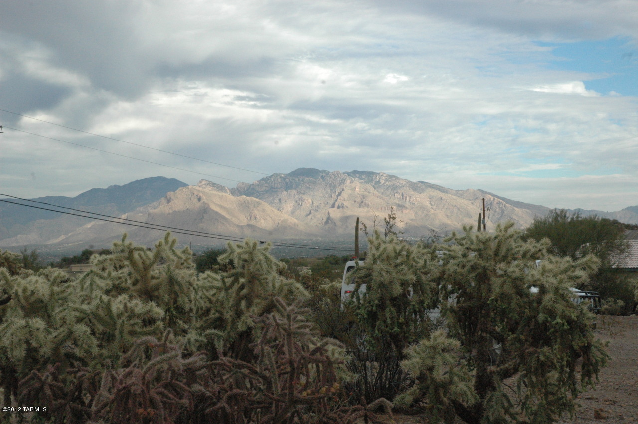 6135 West Sunset Road, Unit APPROX Tucson, AZ 85743 - Photo 1 of 15