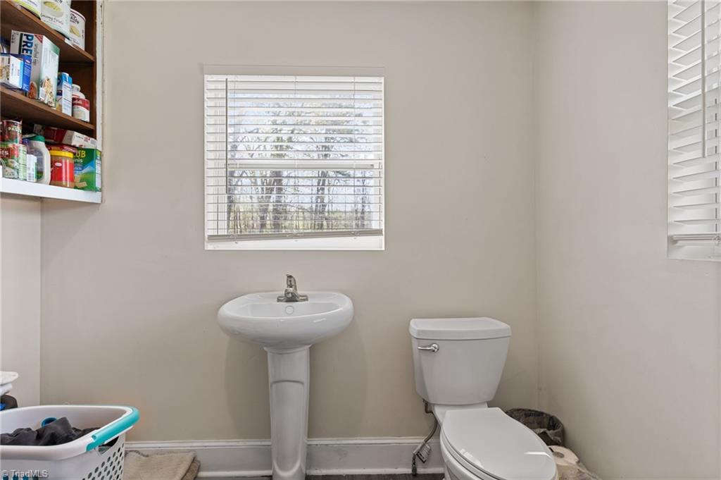 1513 Highway 62 High Point, NC 27263 - Photo 28 of 43