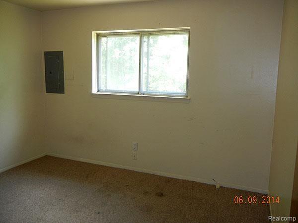 4179-4181 Venoy Road Wayne, MI 48184 - Photo 26 of 27 DSCN0692bb.jpg