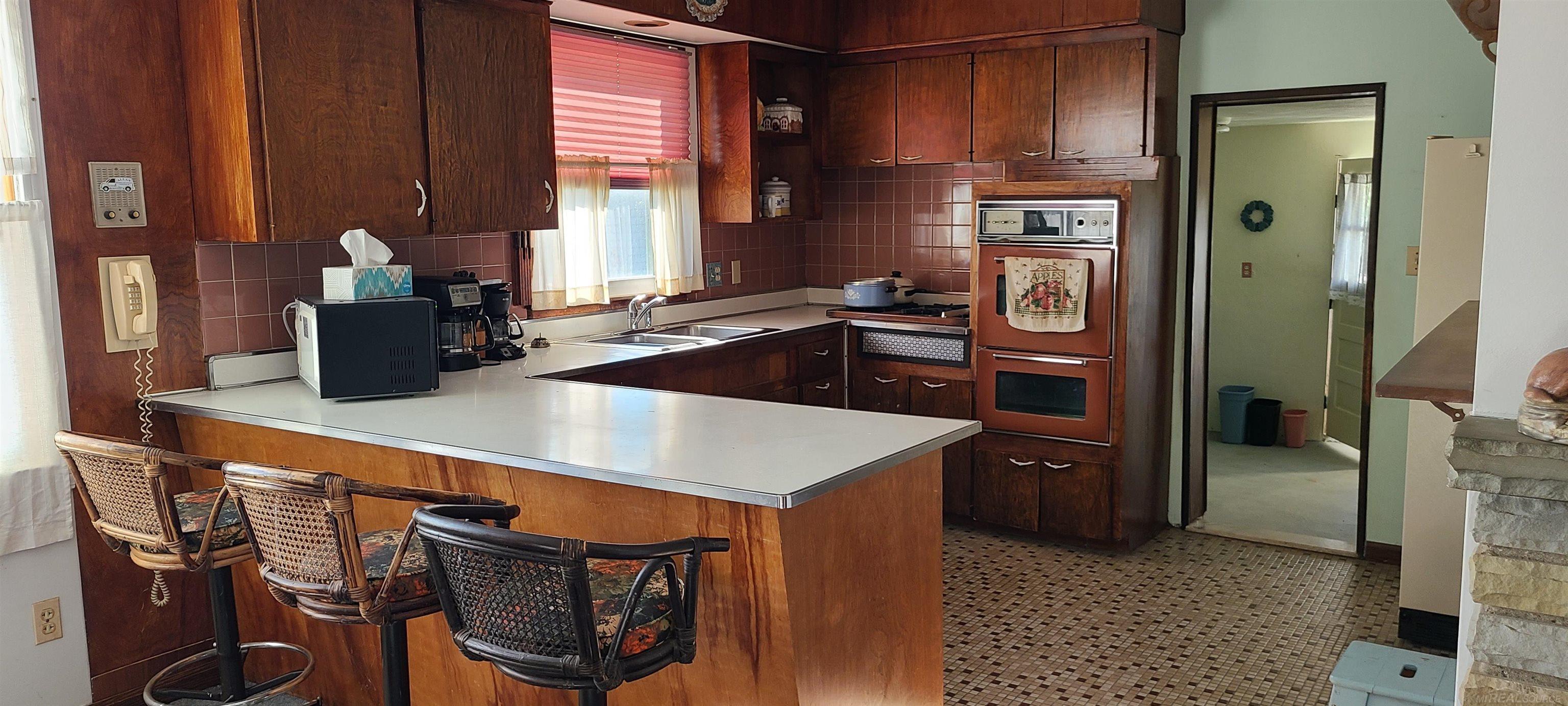 5985 Lakeshore Road Lexington, MI 48450 - Photo 15 of 38 KITCHEN