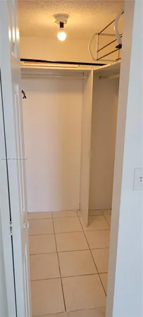 $1,600 | 13499 Biscayne Boulevard, Unit 511, North Miami, FL 33181