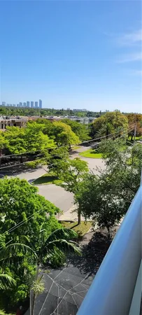 $1,600 | 13499 Biscayne Boulevard, Unit 511, North Miami, FL 33181