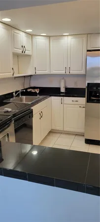 $1,600 | 13499 Biscayne Boulevard, Unit 511, North Miami, FL 33181