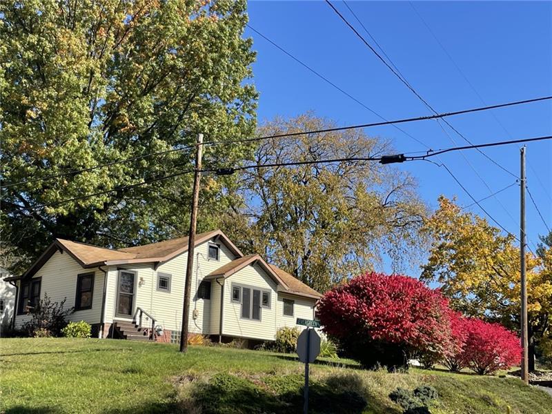2804 Mercer Road New Castle, PA 16105 - Photo 5 of 19 Gallery Image 5