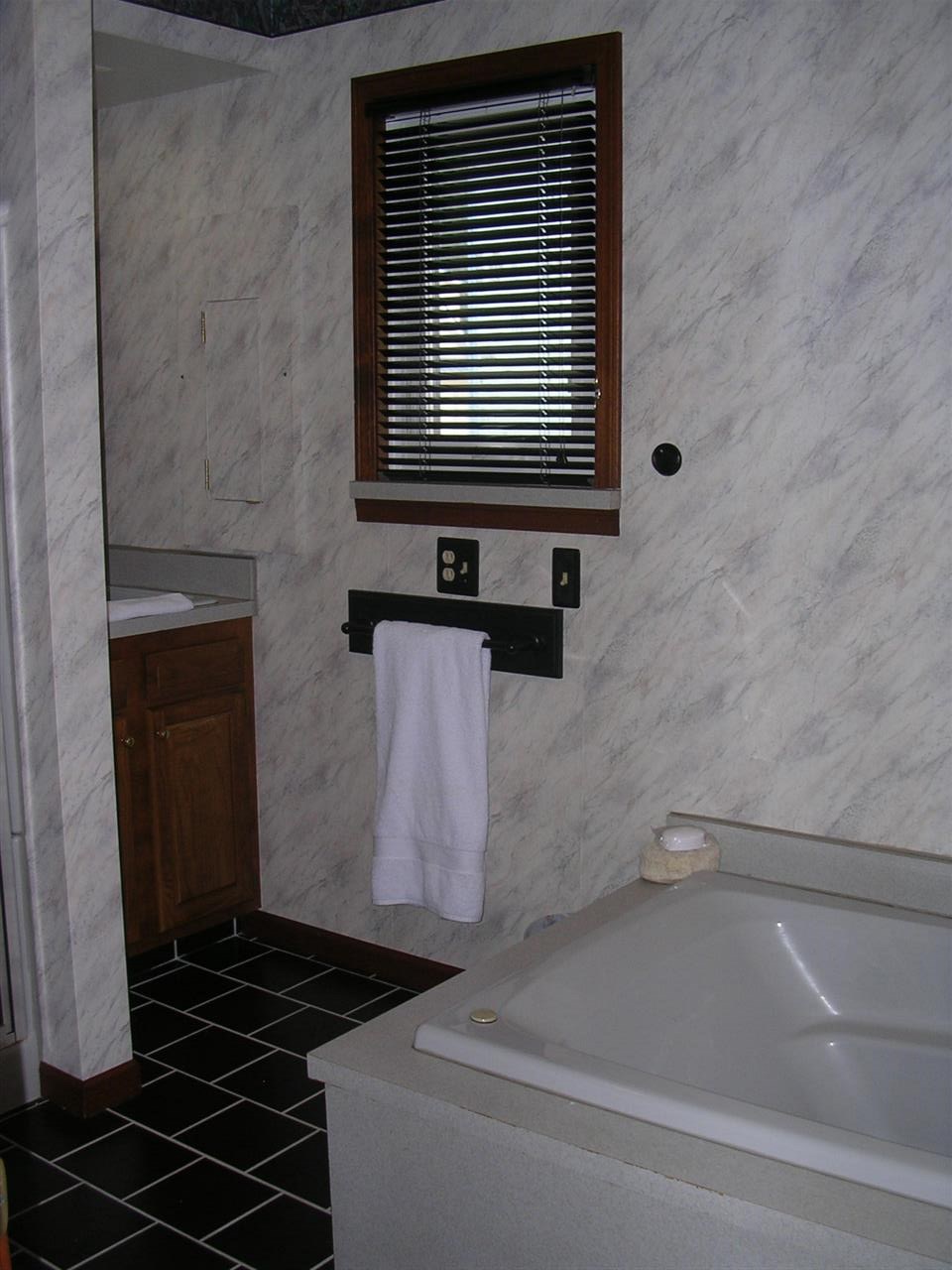 1309 Brissette Beach Road Kawkawlin, MI 48631 - Photo 13 of 40