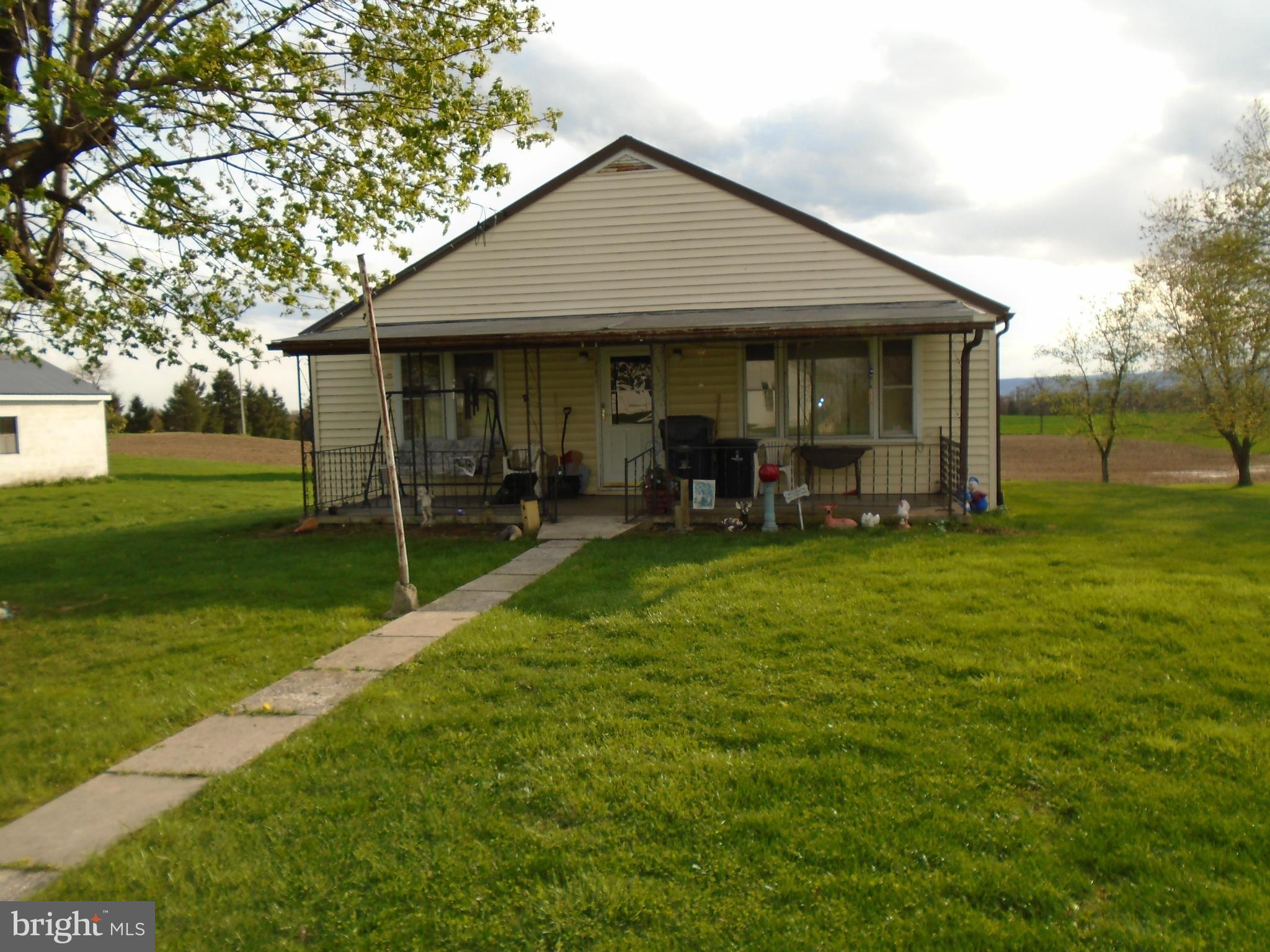 Exterior (Front)