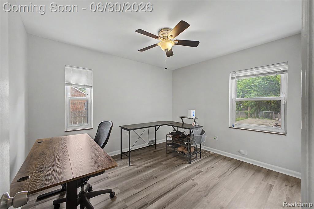 10883 Balfour Road Detroit, MI 48224 - Photo 13 of 30