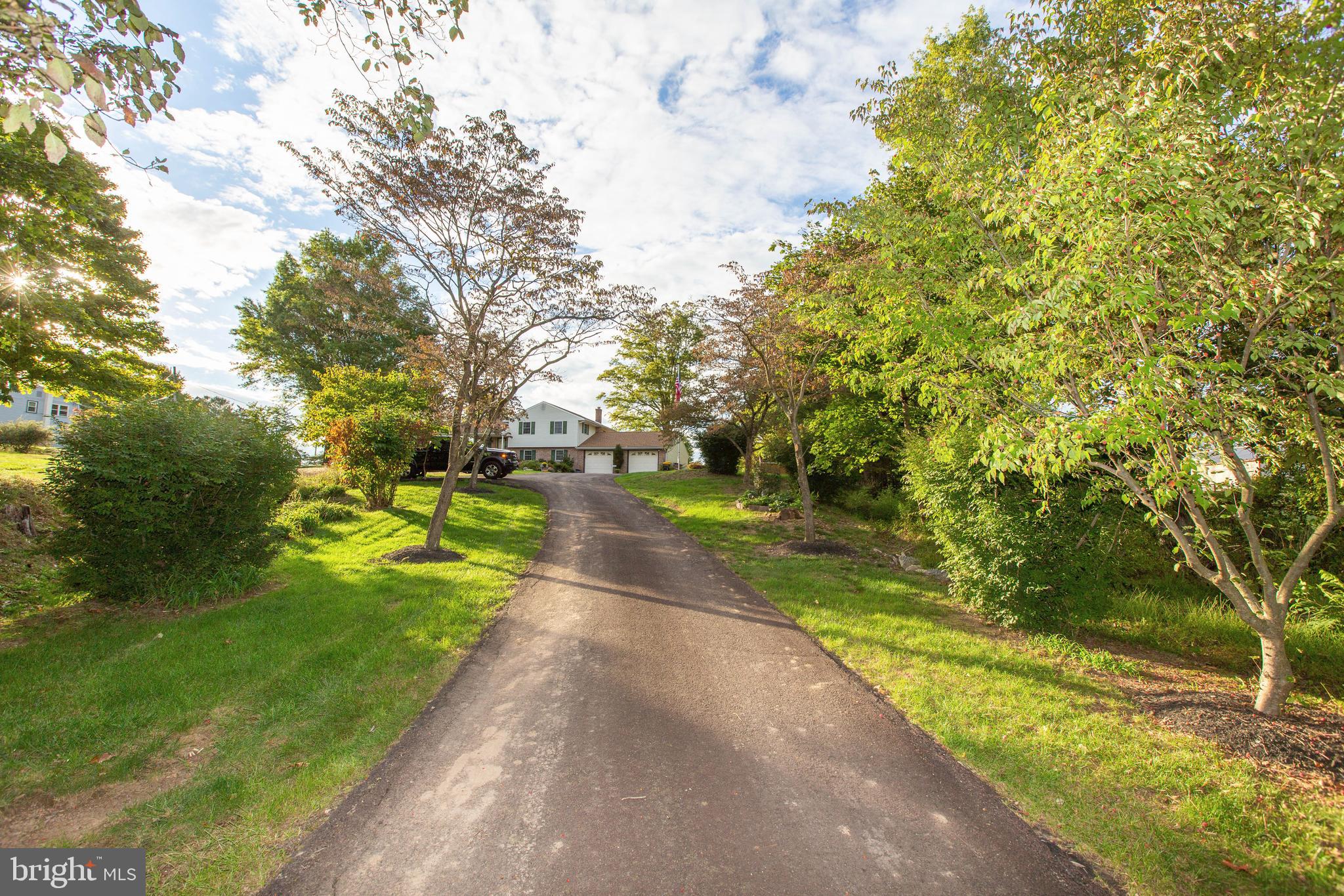 281 Township Line Road East Perkiomenville, PA 18074 - Photo 39 of 41 Private Driveway form the street