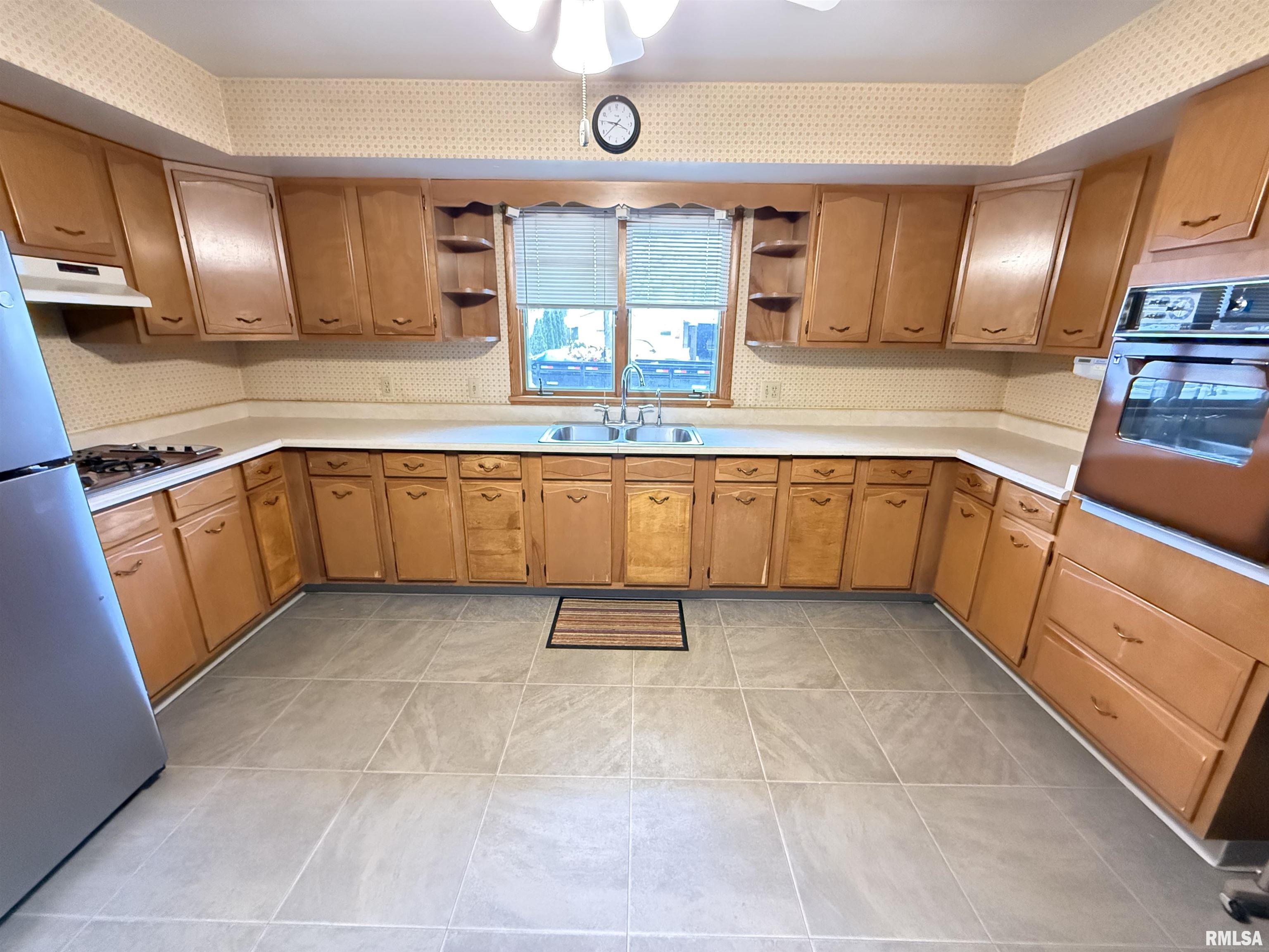 305 Madison Street Varna, IL 61375 - Photo 6 of 25