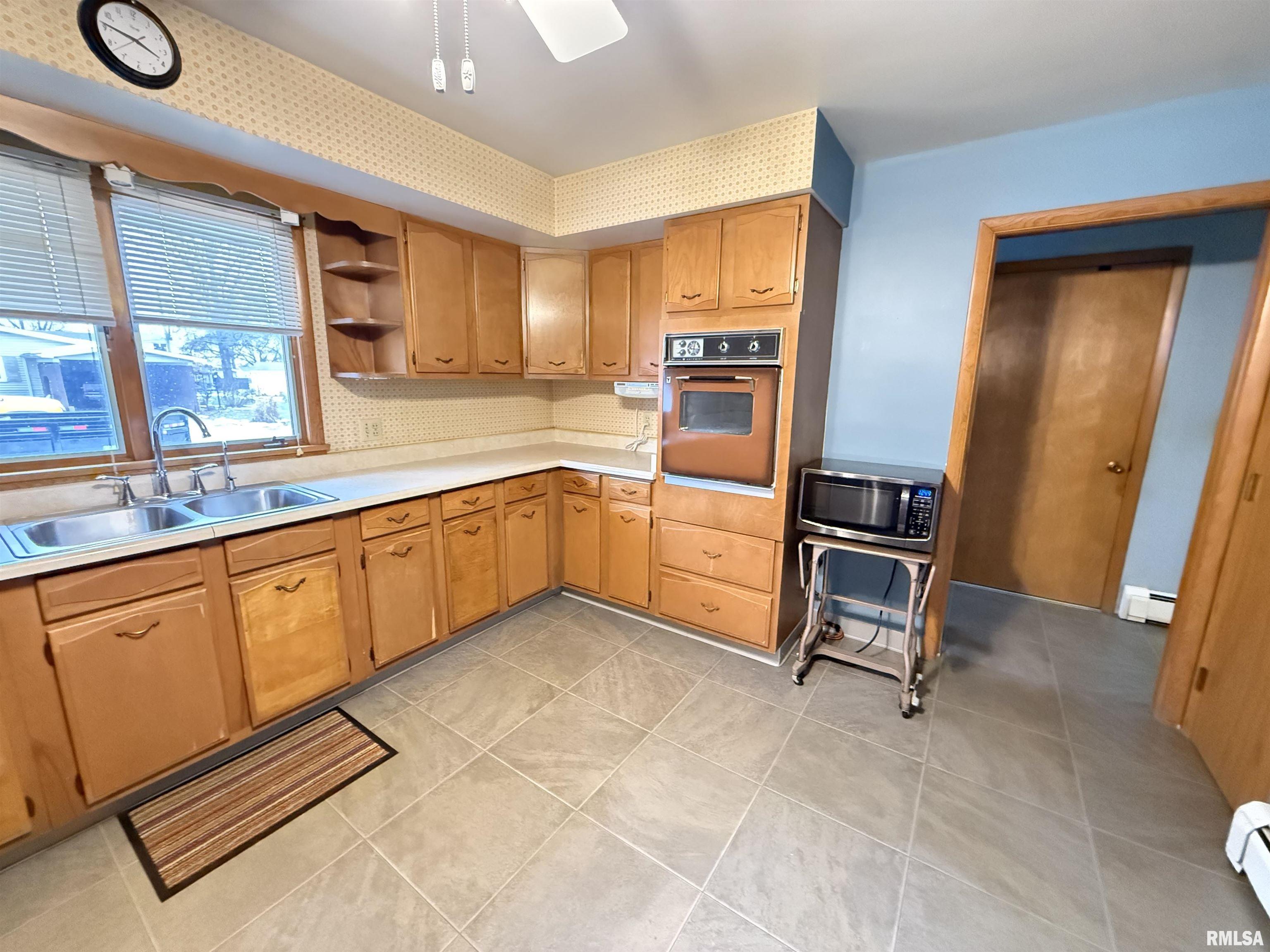 305 Madison Street Varna, IL 61375 - Photo 8 of 25