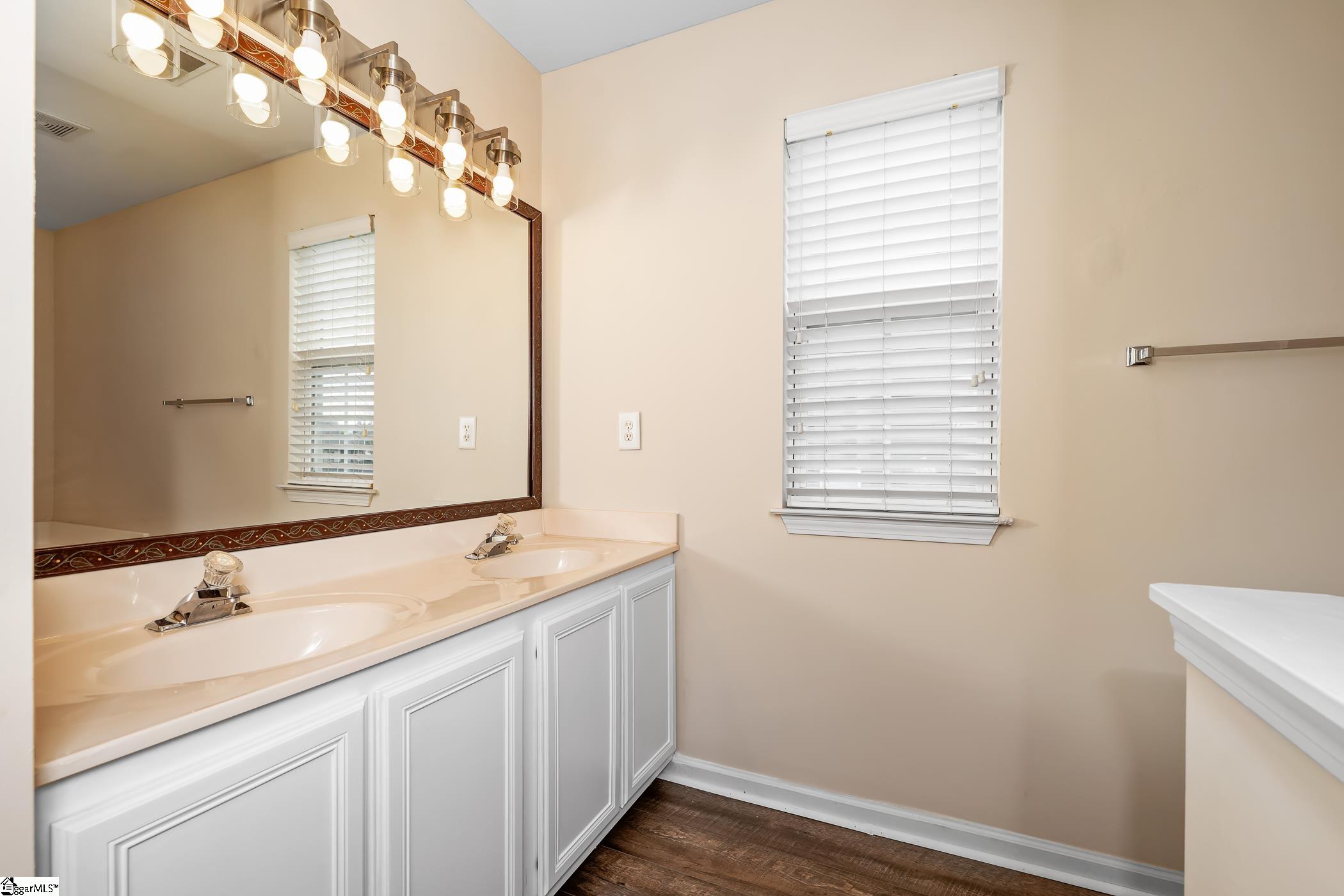 241 Highgate Circle Greer, SC 29650 - Photo 23 of 49