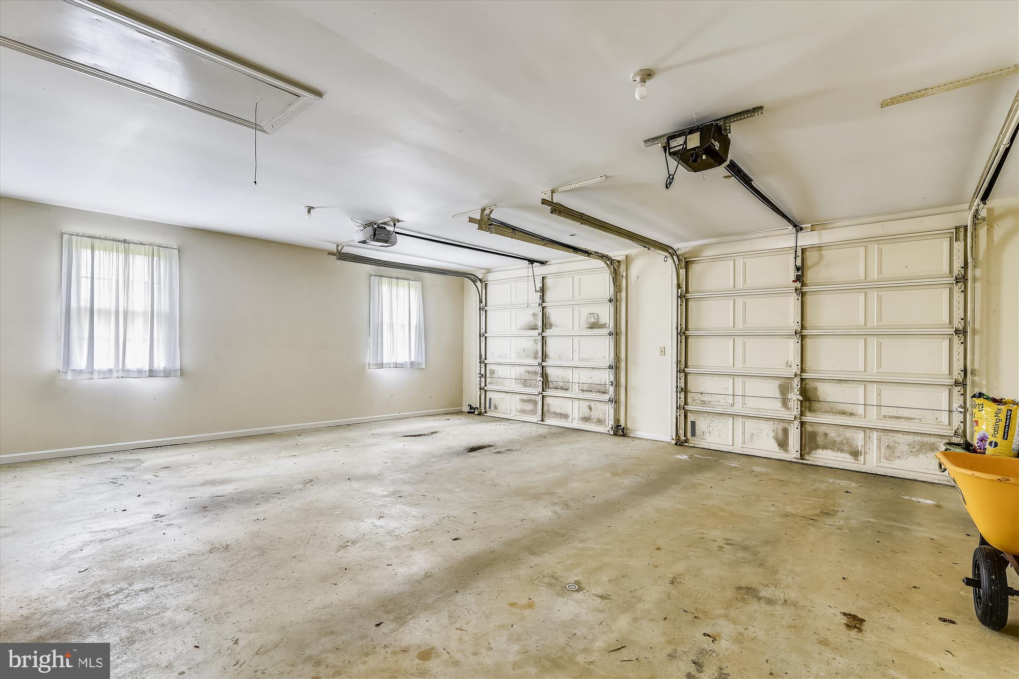 14908 Cider Mill Road Purcellville, VA 20132 - Photo 29 of 52 2 Car Garage