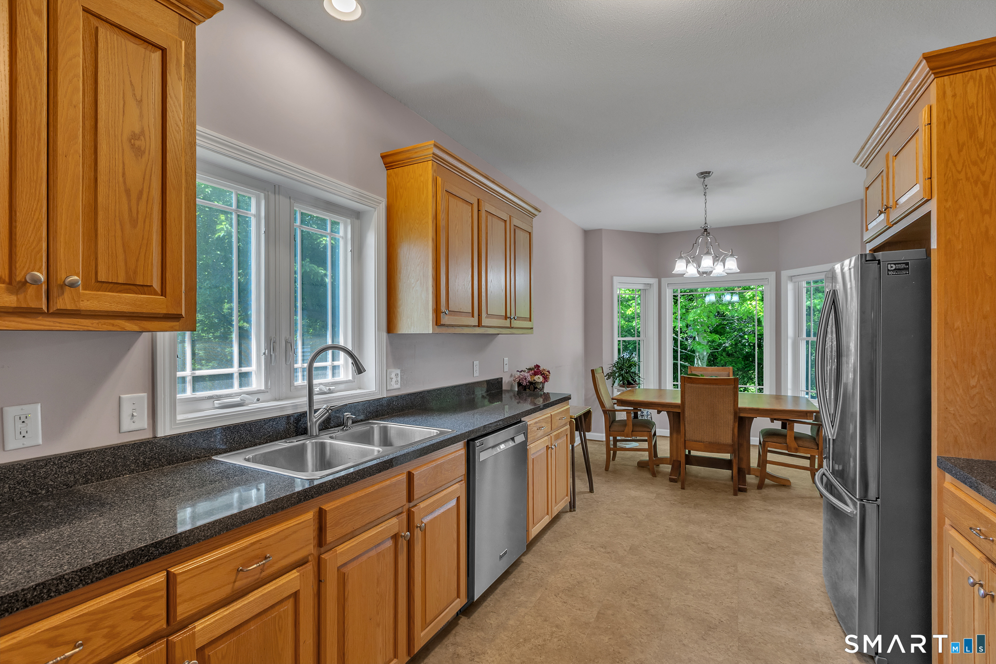 449 Tributary Lane Windsor, CT 06095 - Photo 13 of 38
