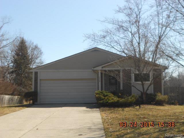 556 Hidden Ridge Drive Troy, MI 48083 - Photo 1 of 10 Front.jpg