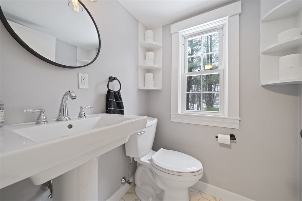 461 Maple Street Franklin, MA 02038 - Photo 24 of 35