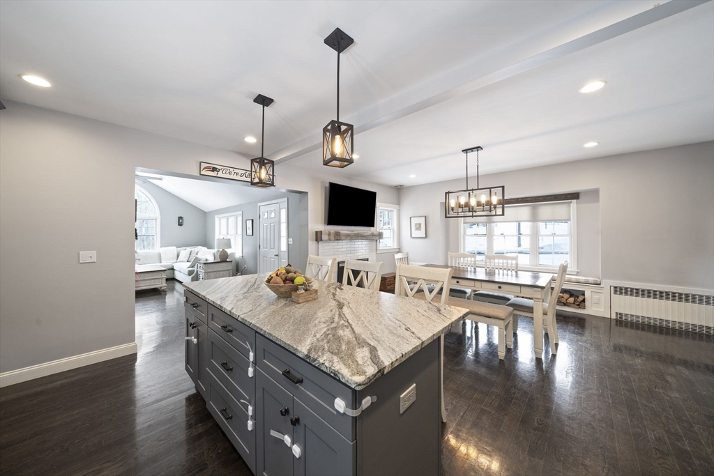 461 Maple Street Franklin, MA 02038 - Photo 8 of 35