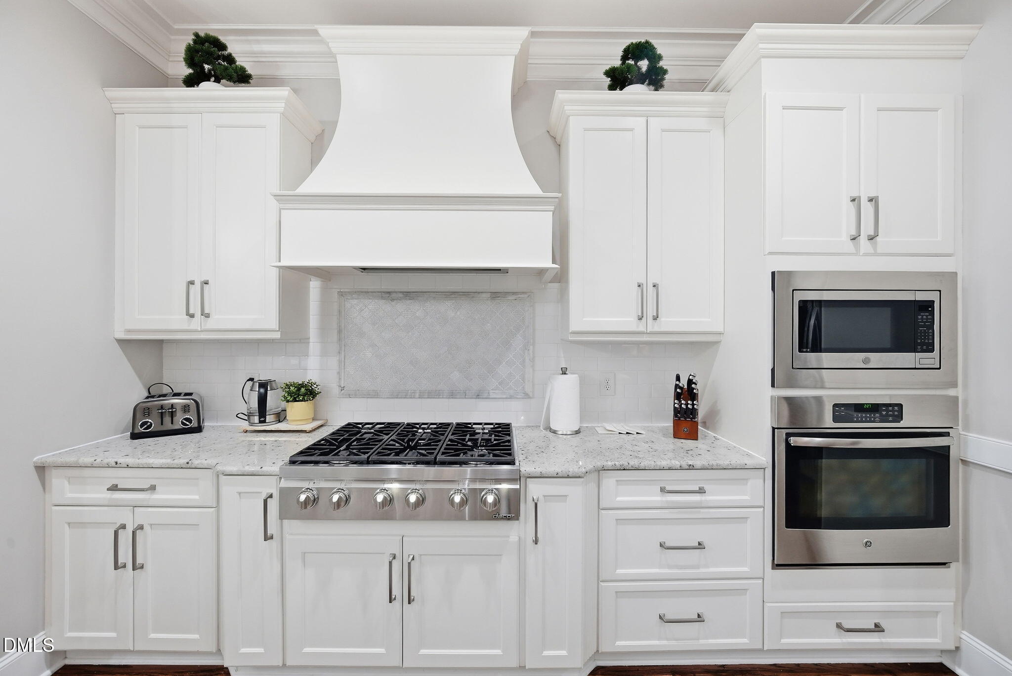 917 Cambridge Hall Loop Apex, NC 27539 - Photo 22 of 100 21-web-or-mls-917_Cambridge_21