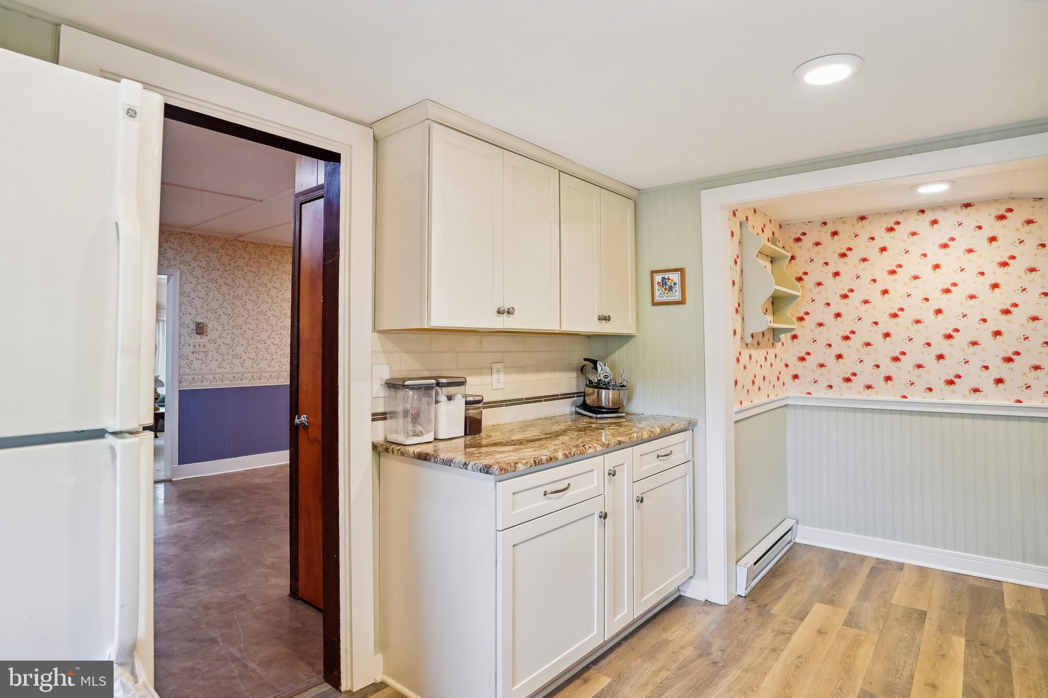 4475 Muddy Creek Road Harwood, MD 20776 - Photo 20 of 59 Revamped Kitchen with Breakfast Table Alcove