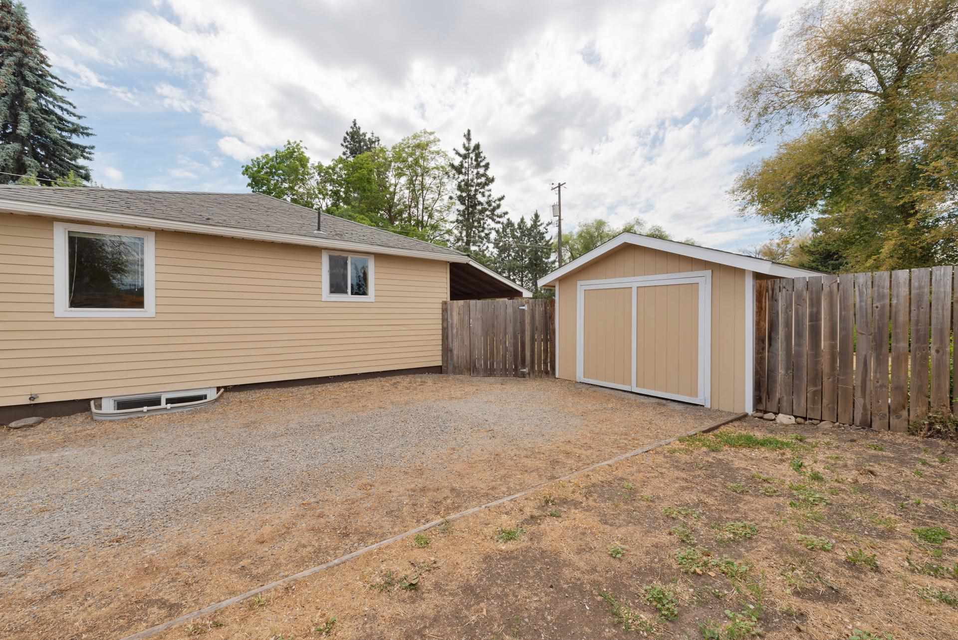 414 South Carnahan Road Spokane, WA 99212 - Photo 3 of 23