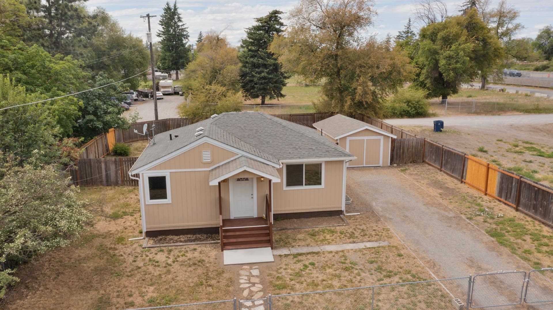 414 South Carnahan Road Spokane, WA 99212 - Photo 4 of 23
