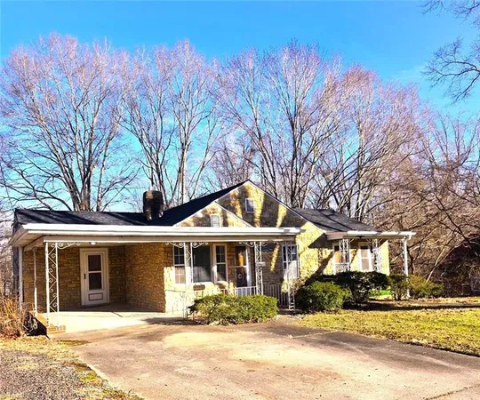 $159,900 | 802 East Warren Avenue, Eden, NC 27288