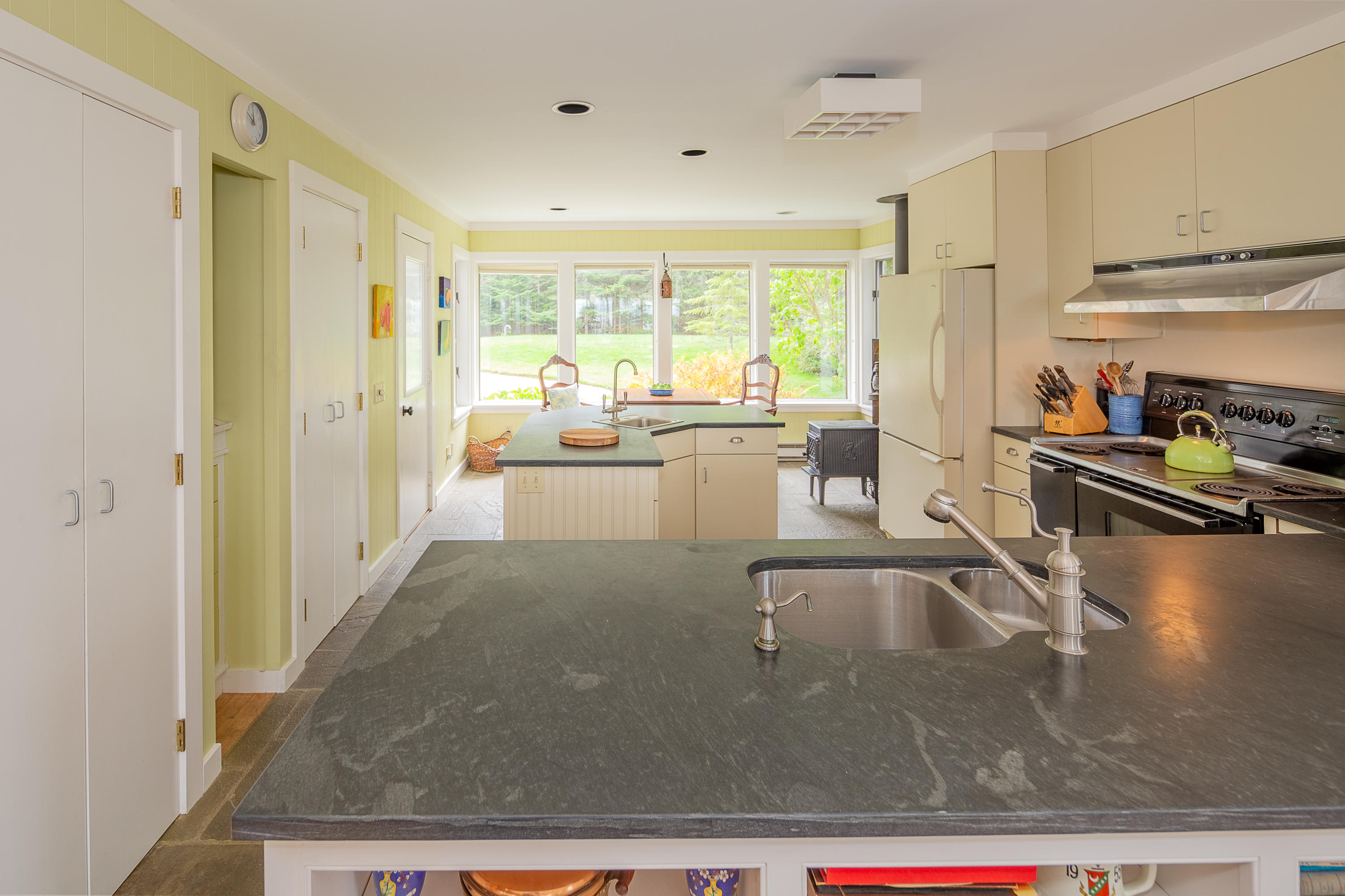 435 Ferry Road Islesboro, ME 04848 - Photo 16 of 36 435Ferry_34_S_print