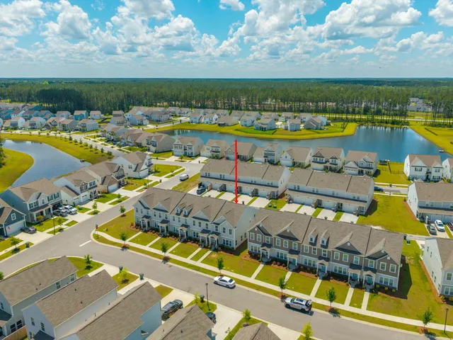 $327,500 | 326 Surfbird Road, Unit 388, Summerville, SC 29486