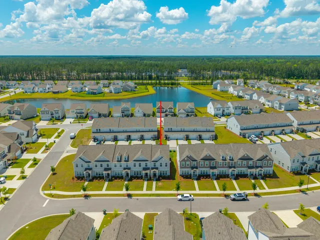 $327,500 | 326 Surfbird Road, Unit 388, Summerville, SC 29486