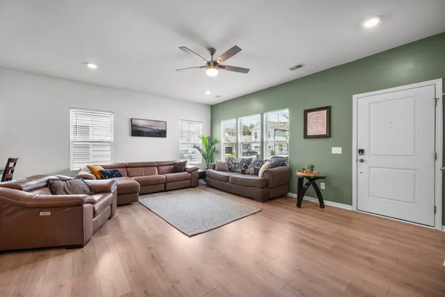 $327,500 | 326 Surfbird Road, Unit 388, Summerville, SC 29486