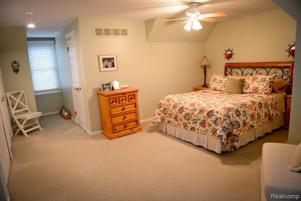 1701 North Fairview Lane Rochester, MI 48306 - Photo 12 of 30 Master Bedroom