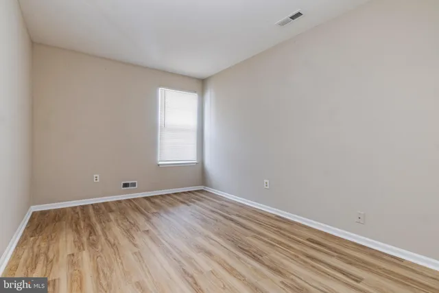 $1,800 | 32 Buena Court, Turnersville, NJ 08012