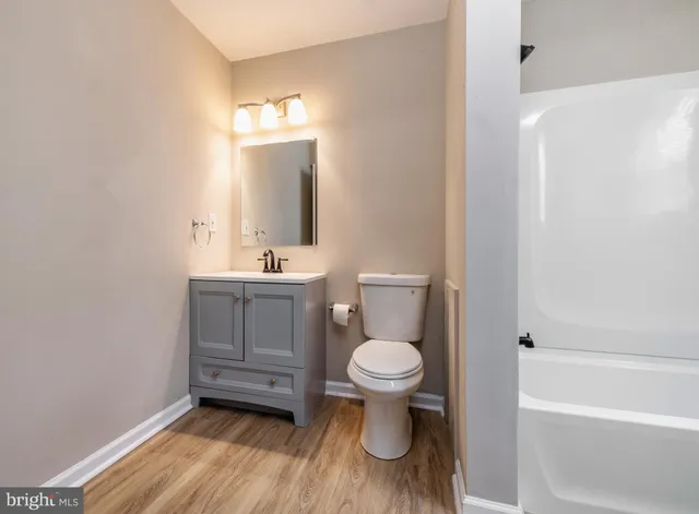 $1,800 | 32 Buena Court, Turnersville, NJ 08012