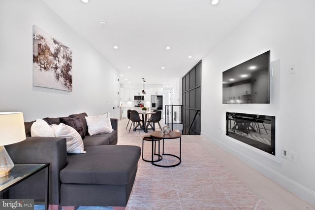 $644,000 | 638 Franklin Street Northeast, Unit 1, Washington, DC 20017