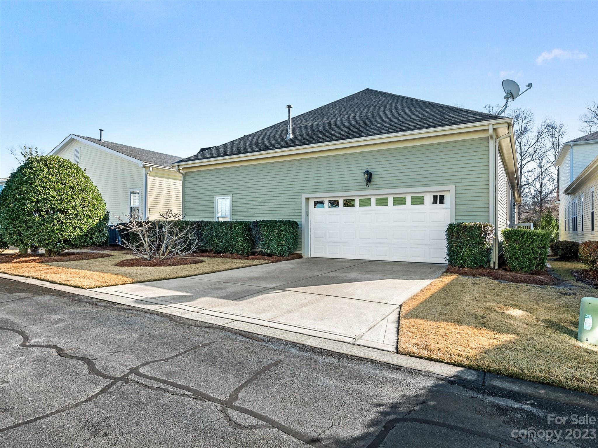 9914 Triple Oak Road Charlotte, NC 28277 - Photo 28 of 32 Gallery Image 28