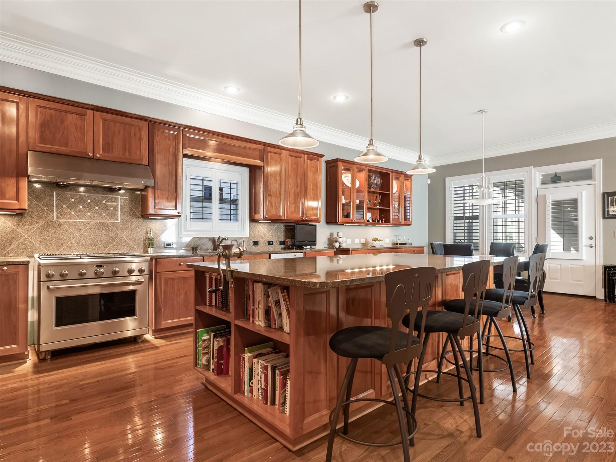 9914 Triple Oak Road Charlotte, NC 28277 - Photo 9 of 32 Gallery Image 9