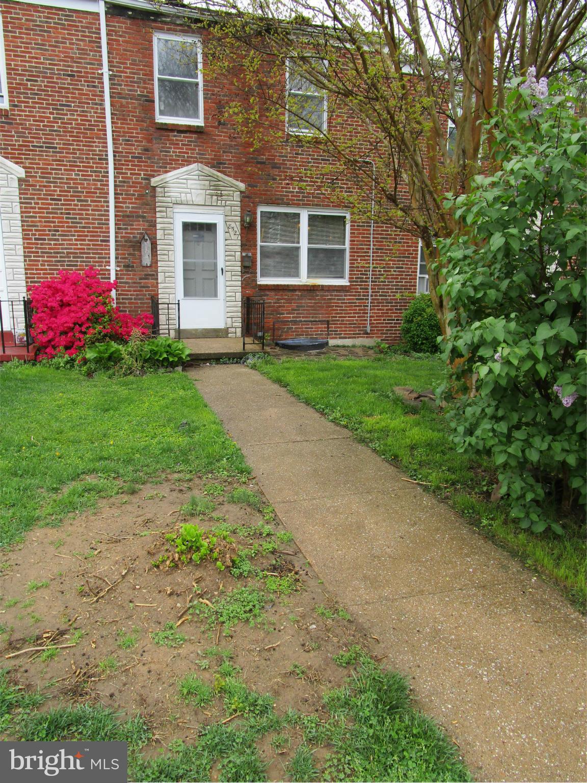 8527 Oak Road Baltimore, MD 21234 - Photo 2 of 29 Exterior (Front)