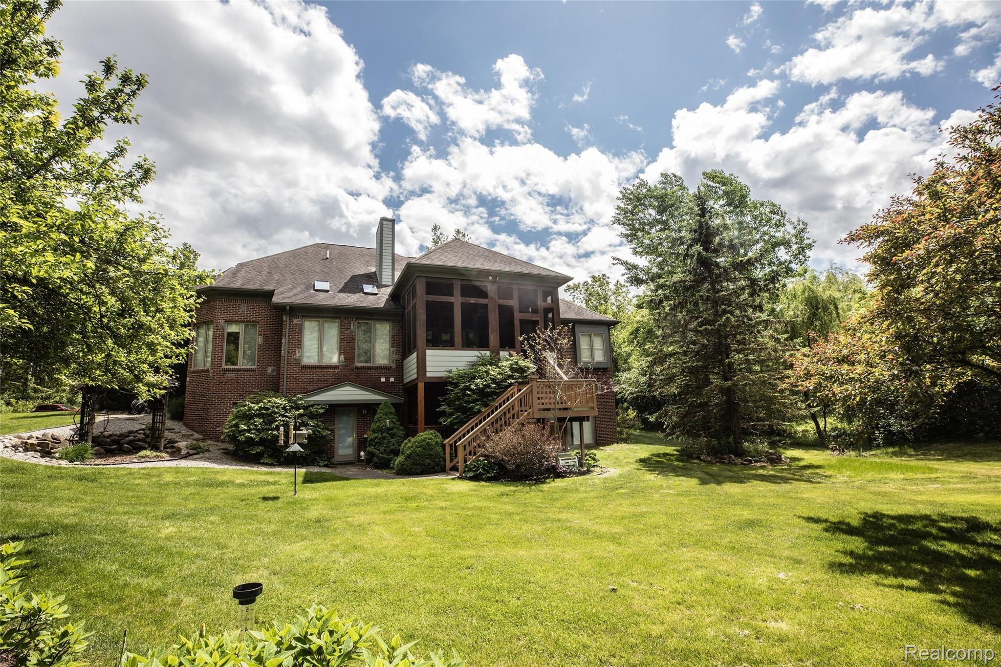 5542 Clarkston Road Clarkston, MI 48348 - Photo 64 of 85 SECOND REARVIEW
