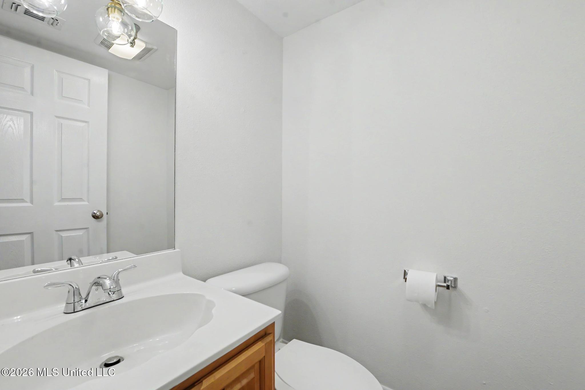 515 Third Street, Unit CONDO #7 Bay St. Louis, MS 39520 - Photo 10 of 27 010