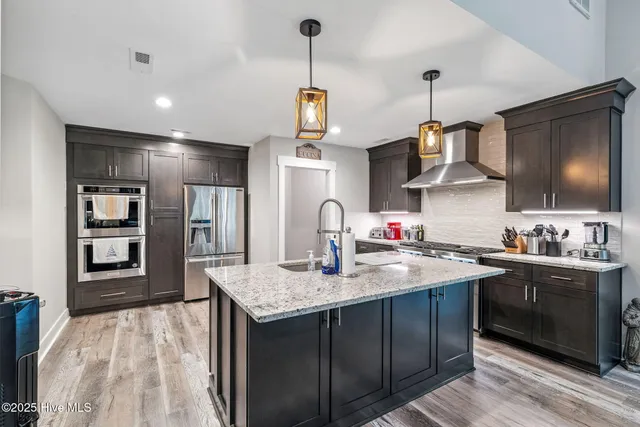 $950,000 | 7054 Healy Haven Lane Northeast, Leland, NC 28451