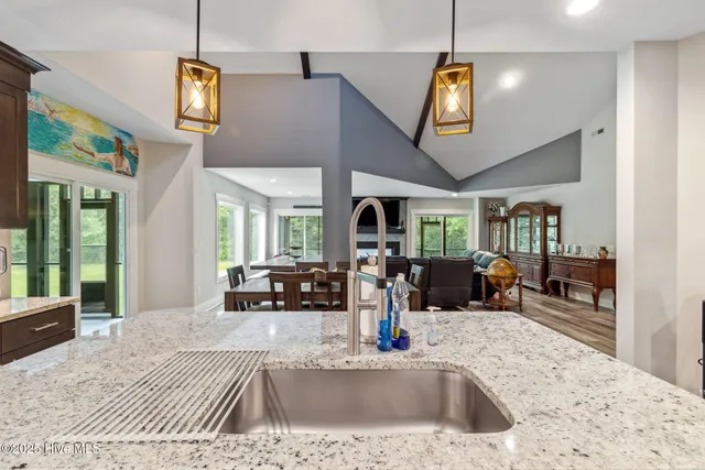 $950,000 | 7054 Healy Haven Lane Northeast, Leland, NC 28451